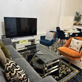 Mega7 Spacious 2Bedroom Apartment, 2 Bathrooms, Balcony and Free Parking