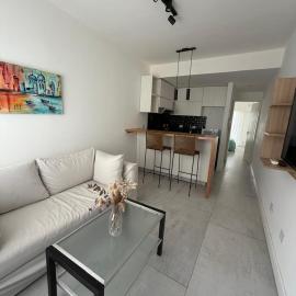 Beautiful apartment in Ramos Mejia, hotel in Ramos Mejía