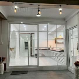 Nur Nur Residence and villa, hotell i Surin Beach