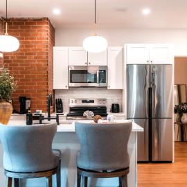 Waterside Step-free 2BR, Near Brown and RISD, Free Parking
