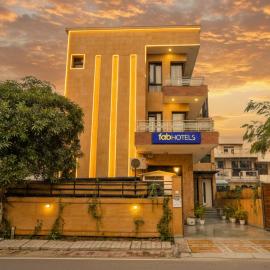 FabHotel Rallkmas - DLF Phase 2 & MG Road Metro, hotel u gradu Gurgaon