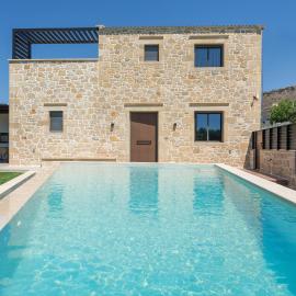 Semes luxury villas, hotel a Dhrapaniás