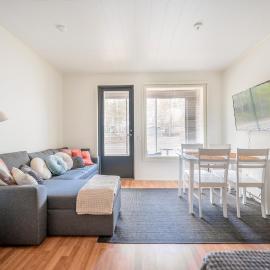 Auringonsäde incl Parking space, Services are located a few kilometres away