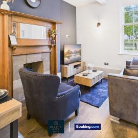 Spacious 3 BR Apt Short Lets & Serviced Accommodation Leeds Perfect for Family, Contractors Near Shops & City Centre