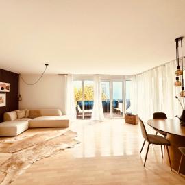 "Pure Living" Modernes Apartment in Böblingen Balkon nahe Stuttgart, hotel v destinácii Böblingen