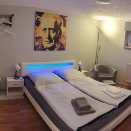 Ferien- Messe- Handwerkerzimmer mit Bad, hotel a Harsum