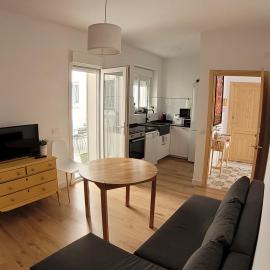 Apartamento con WiFi y aparcamiento privado, hotel in Alcalá de Guadaira