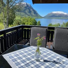 Kjøsnes Feriehytter, Hotel in Skei