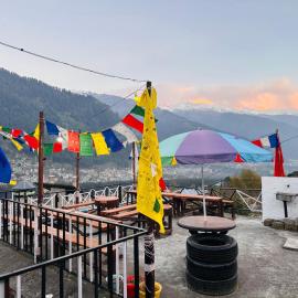 The essence of mountains - מהות ההרים – hotel w mieście Manāli