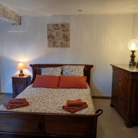 Gîte Marie-Jeanne، فندق في Montferrer