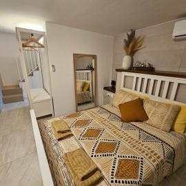 Casuccia Theatre Apartment by Doors Valletta