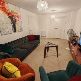 Garland Modern 4 Bedroom House with Garden & Parking