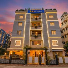FabHotel Anchorage Inn - Nr Axis Mall
