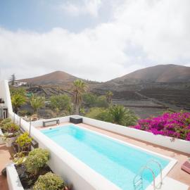 Private Villa Casa MaVi - Timanfaya & Ocean views، فندق في La Vegueta