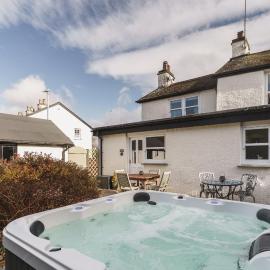 Wansfell View, Central Hawkshead with Hot Tub, hotel en Hawkshead