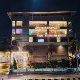 Grand Manor Suites