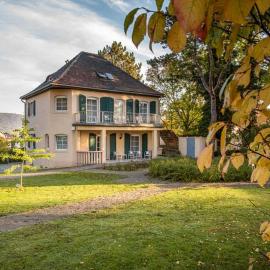 Konrad-Martin-Haus gGmbH, hotel in Naumburg