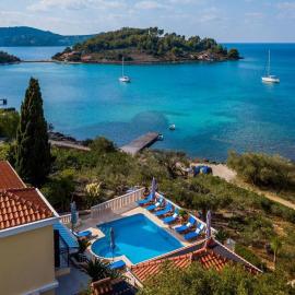 Beachfront Villa Gradina