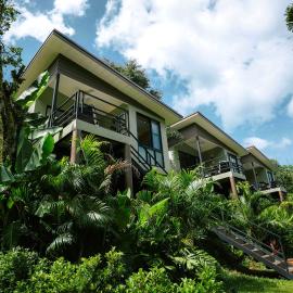 KAI BAE BALCONY Hills Bungalows Koh Chang, Hotel in Ban Phai Bae