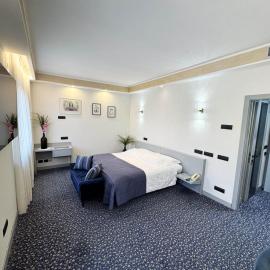 Hotel Michelangelo, hotel en Biella
