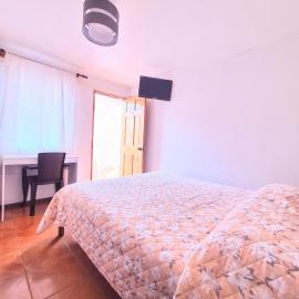 JH - Habitaciones con Baño Privado, hotel in La Serena