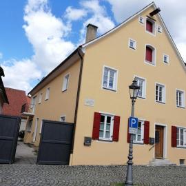 Gemütliche Zimmer im historischen Berching – hotel w mieście Berching