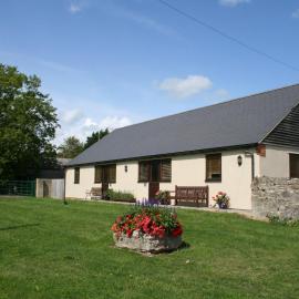 Roan Cottage, hotel in Royal Wootton Bassett