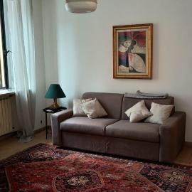 Alcazar - Cozy Nest in Seregno, hotelli kohteessa Seregno