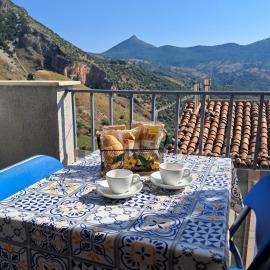 Casa vacanze di Angelo, hotel en Isnello