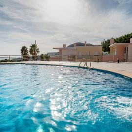 Vila das Conchas - Enjoy the Seaview Pool with the Beach only steps away