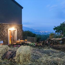 EcoAgriturismo Notti Stellate Etna Mare, hotel in Mascali