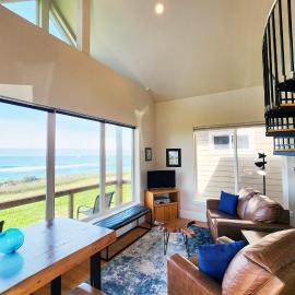Ocean Front Cottage! Dog Friendly! Sleeps up to Four!