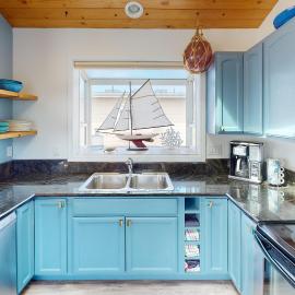 Ocean Front with Spectacular Views! Beach, Please!, hotel di Waldport