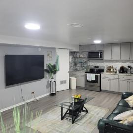 Garden Apartment Near Northwestern, hotel a Evanston