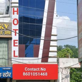 Hotel Shivaay Inn, готель у місті Канпур
