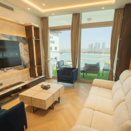 Highend Azure 1BR Sea View and Private Beach with Pool Access