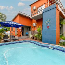 Woodpecker's Guest House, hotel en Hazyview