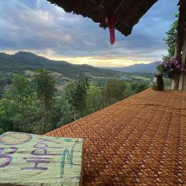 Hula Hula Bungalow, hotel din Ban Wiang Nua