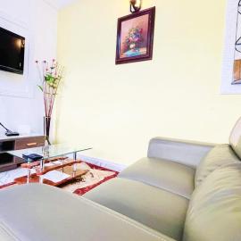 1Bed Studio Sleeps 2 - Wifi Parking
