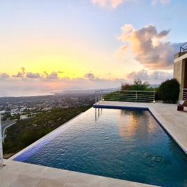 STAY Sunset Palazzo, Hotel in Tala