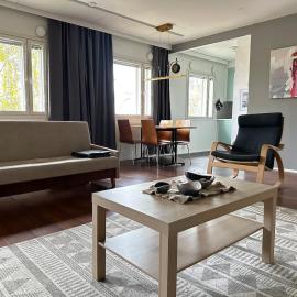 Vanhan paloaseman loft -asunto, hotel in Sievi