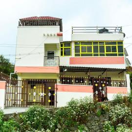 Close2heaven 3 individual bedrooms privacy home with a paid kitchen