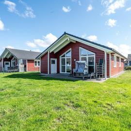 Brandgans 40 - Komfort-Ferienhaus mit eingezäuntem Garten, Sauna & Kamin
