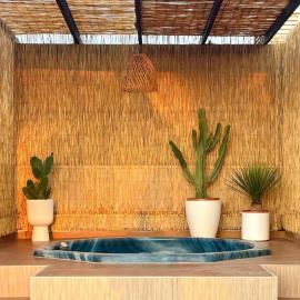 TrendyHomes Laguna Beach, hotel em Vera