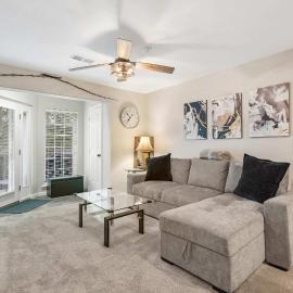 Restful Retreat - 2BDR for 6, Hotel in Kimberling City
