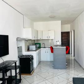 Scandinavian Guesthouse - Starlink, Solar panels, Netflix, Security & free indoor parking - 5th floor with a panoramic view on Antananarivo