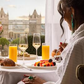 Four Seasons Hotel London at Tower Bridge, Hotel in London