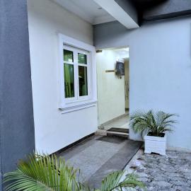 UG Apartment Lagos, Hotel in Isagatedo