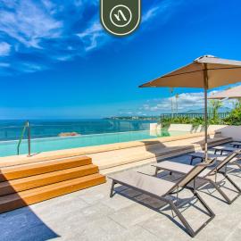 New 1 BR Condo with Amazing Rooftop Pool - Jacuzzi, хотел в Бусериас