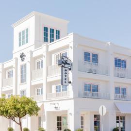 Bay Shores Peninsula Hotel, khách sạn ở Newport Beach